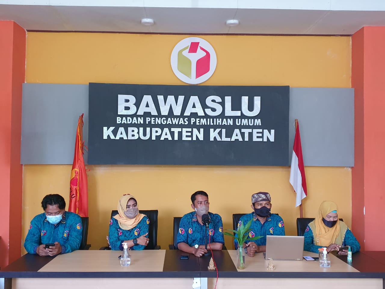 Kupat Apem Edisi Spesial Publikasi Ringkasan Capaian Kinerja Pengawasan Pemilihan Bupati dan Wakil Bupati Klaten 2020â€