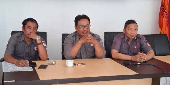 Ketua dan anggota Bawaslu Klaten saat ikuti Literasi Pojok Pengawasan”: Rancang Kampung Pengawasan Partisipatif Berkelanjutan