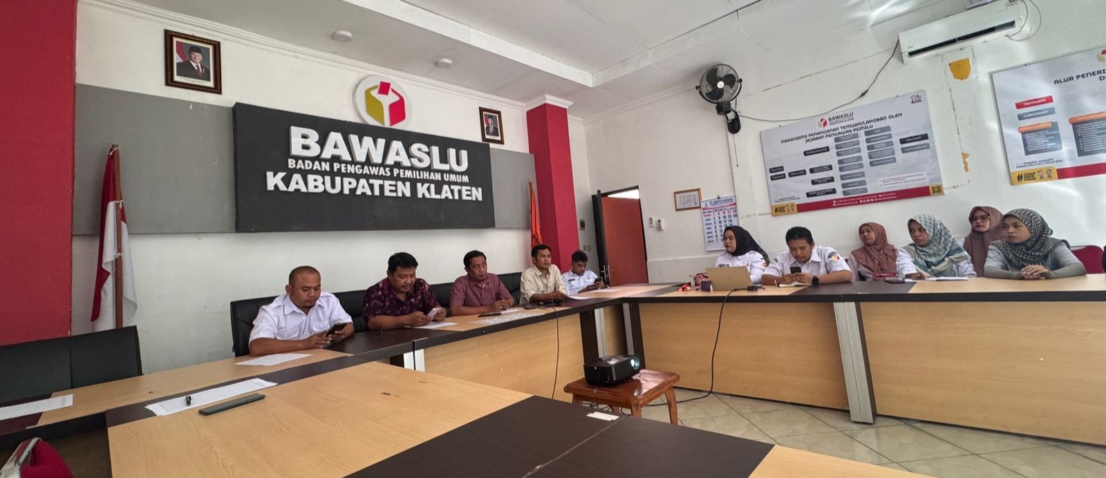 Bawaslu Klaten Gelar Rapat Persiapan Uji Petik Pemutakhiran Data Pemilih Berkelanjutan