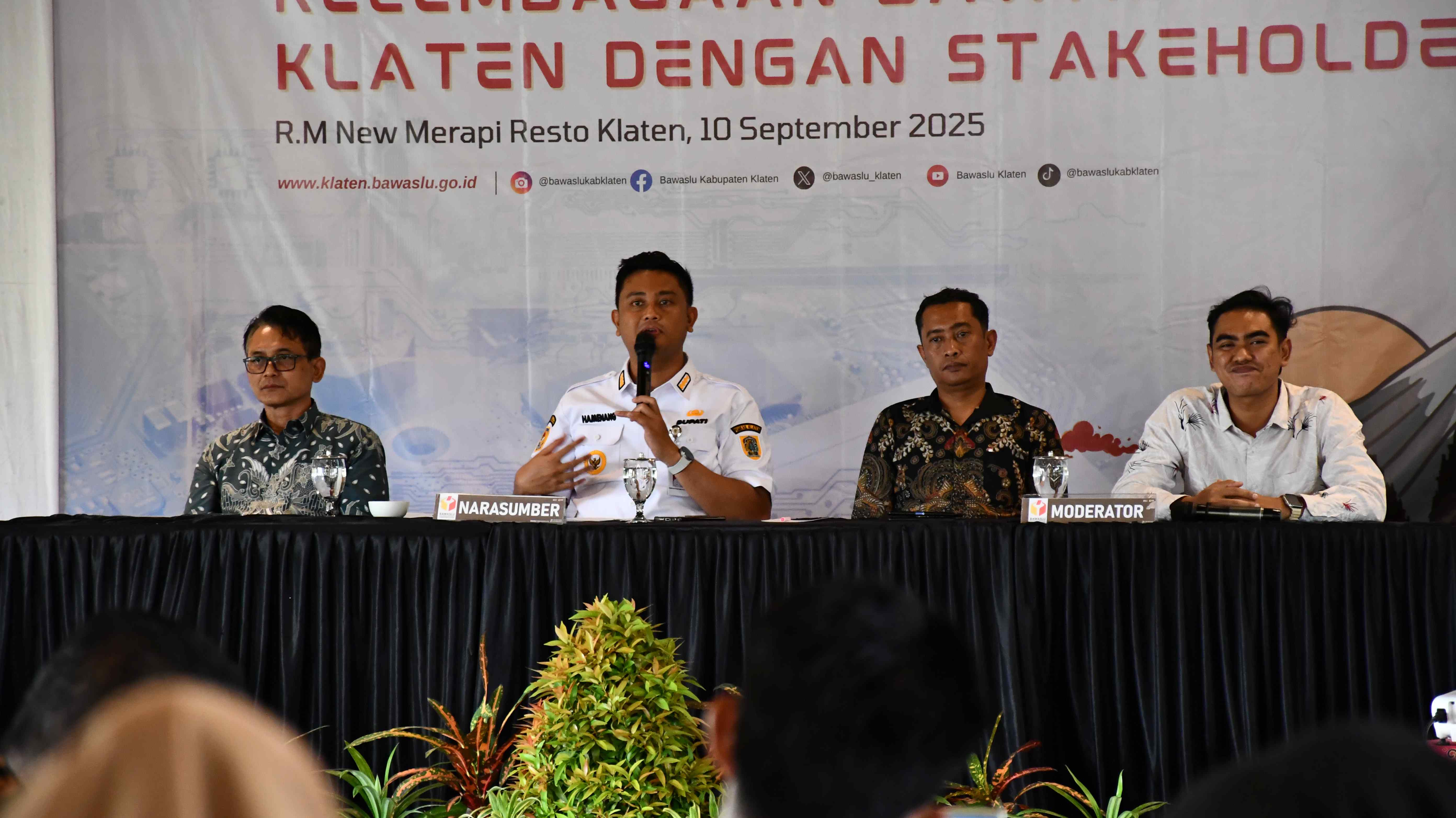 Bupati Klaten Hamenang Wajar Ismoyo berikan dukungan penguatan kelembagaan Bawaslu. (10/9)
