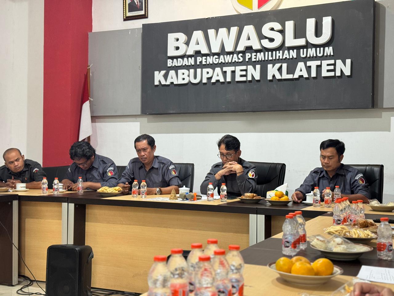 Ketua Bawaslu Jateng Muh. Amin saat beri arahan kepada jajaran Bawaslu Kabupaten Klaten