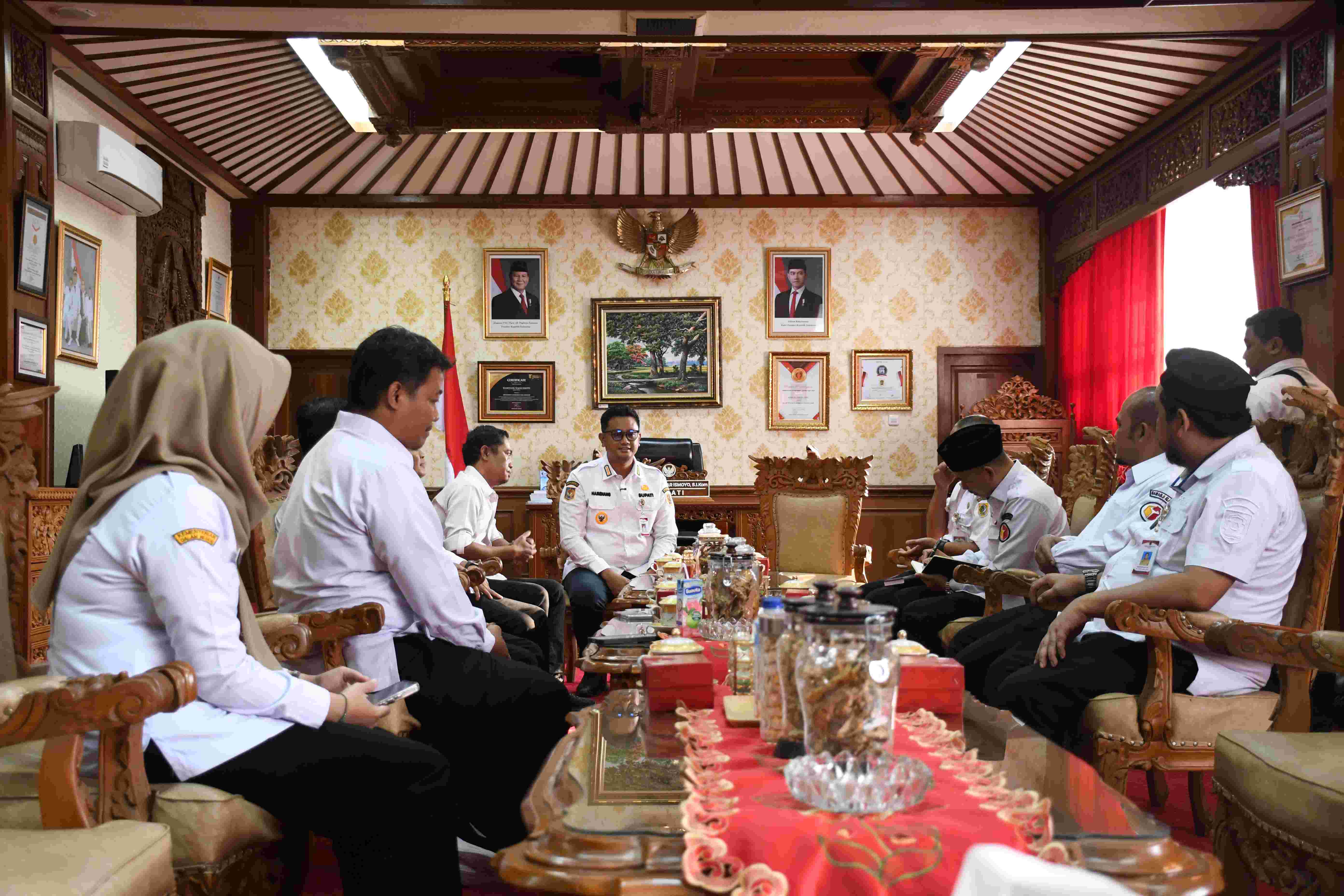 Bawaslu Klaten Audiensi dengan Bupati Klaten, Perkuat Sinergi dan Konsolidasi Demokrasi