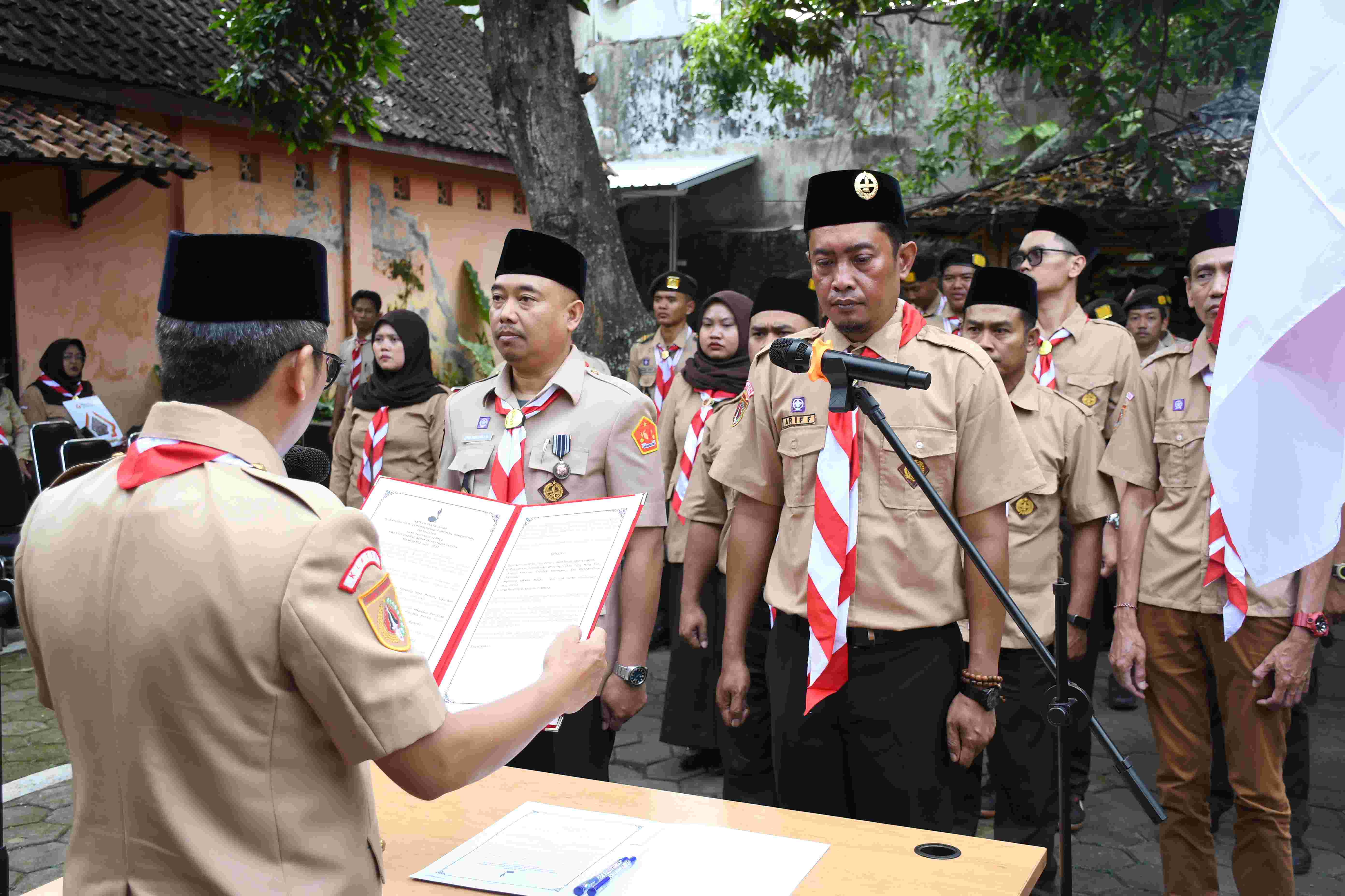 Muh. Himawan Purnomo Asisten Administrasi Umum Setda Klaten lantik Pengurus Majelis Pembimbing Cabang (Mabicab) Saka Adyasta Pemilu Klaten. 25/06/26