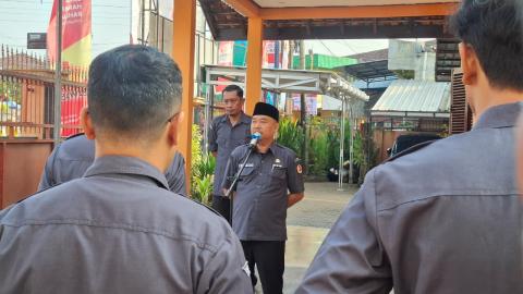 Berkat Kerja Kolektif, Bawaslu Klaten Borong Prestasi: Kasek Beri Apresiasi dalam Apel Pagi