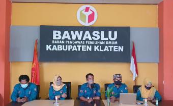 Kupat Apem Edisi Spesial Publikasi Ringkasan Capaian Kinerja Pengawasan Pemilihan Bupati dan Wakil Bupati Klaten 2020â€