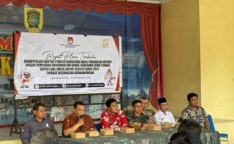 Anggota Bawaslu Klaten Hadir Dalam Rapat Pleno DSPHP