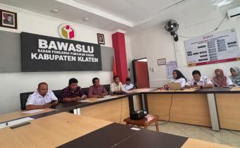Bawaslu Klaten Gelar Rapat Persiapan Uji Petik Pemutakhiran Data Pemilih Berkelanjutan