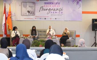 Buku Srikandi Mengawasi, Apri Nilai Karya Ini Bentuk Kerja Perempuan Bawaslu