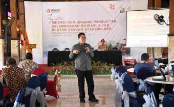 ujuan utama pemilu di negara kita adalah mensejahterakan rakyat. Demokrasi bukan sekadar pembagian kekuasaan, tetapi distribusi keadilan yang harus kita jaga