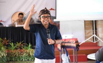 Diasma menilai kelemahan Bawaslu juga terlihat dari sifatnya yang masih bersifat adhoc, sehingga pengawas tidak selalu memiliki keahlian penuh dalam menangani pelanggaran