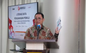 Di Depan Akademisi Unas, Puadi Cerita Latar Belakang Menulis Buku “Dinamika Pengawasan Pemilu”