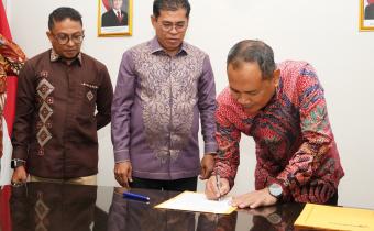 Terima Hibah Kantor, Hubungan Bawaslu-Pemkab Bone Bolango Diharap Terus Harmonis