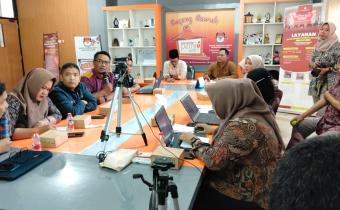 Anggota Bawaslu Klaten Muh. Milkhan menyampaikan catatan pengawasan serta memastikan seluruh proses pemutakhiran data pemilih berjalan akurat, transparan, dan sesuai ketentuan perundang-undangan. 5/12