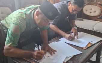 Perkuat Demokrasi di Kalangan Pelajar, Bawaslu Klaten Gandeng SMK Muhammadiyah 1 Jatinom Melalui MoU