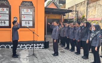 Internal yang Kuat Tingkatkan Kepercayaan Publik, Bawaslu Klaten Gelar Apel Pagi
